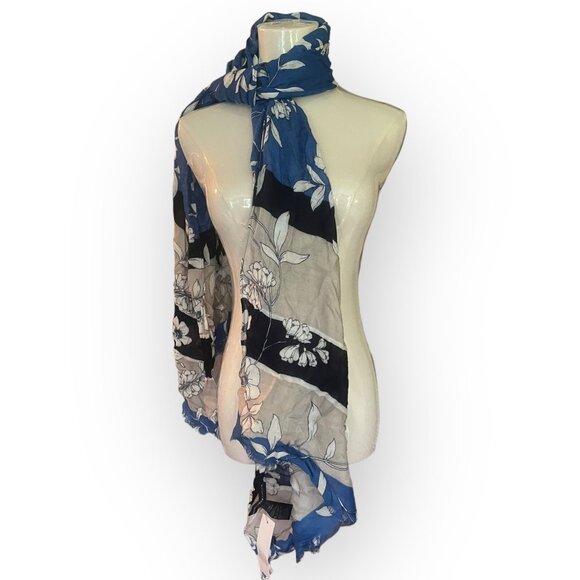 NWT Whitehouse Black Market WHBM Blue and Black Floral Printed Scarf - Picture 1 of 6